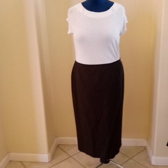 EMANUEL UNGARO Emanuel  Light Weight Skirt  Plus Size 16 / 50 - Picture 1 of 5
